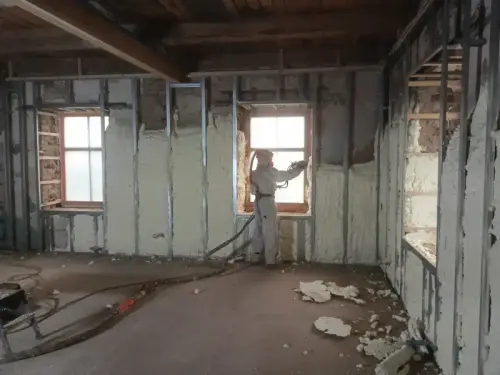 ocieplanie-pianka-izolacje-piana-poli-pur-docieplanie-pianka-pur-piana-poliuretanowa-123