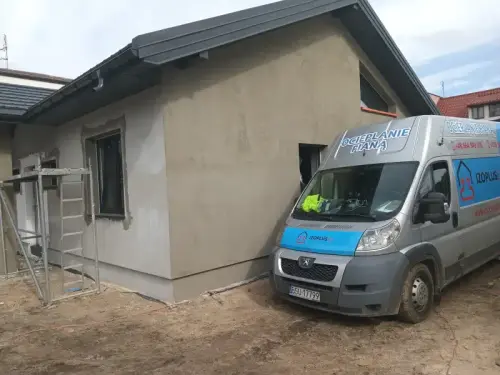 ocieplanie-pianka-izolacje-piana-poli-pur-docieplanie-pianka-pur-piana-poliuretanowa-39